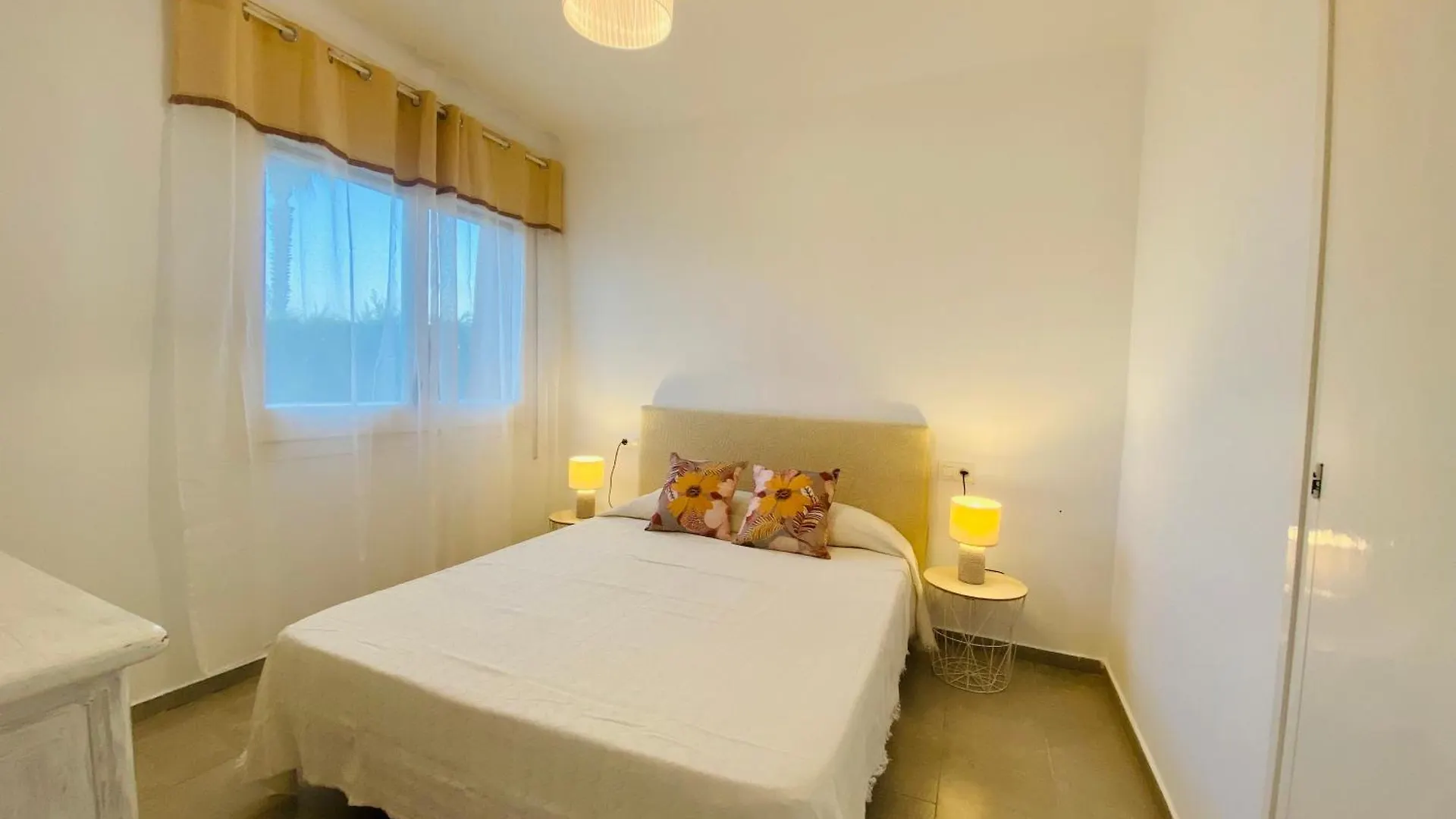 Duna House Lloret De Mar - Apartments With Views Of The Beach
