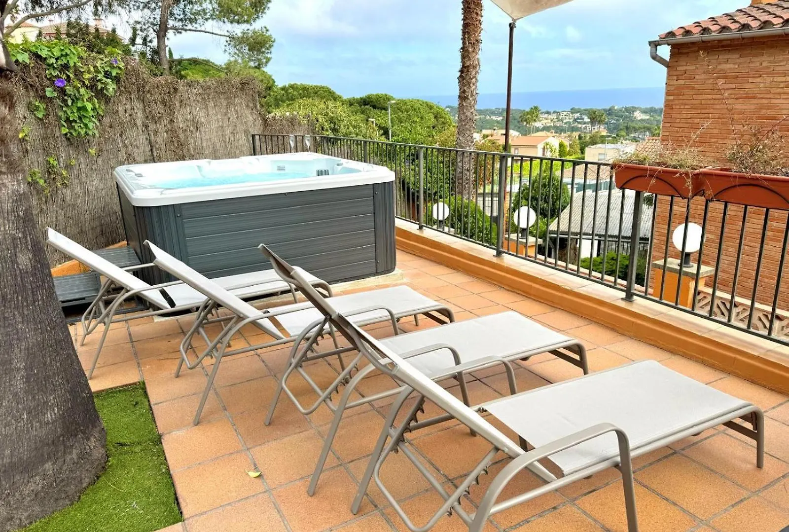 Duna House Lloret De Mar - Apartments With Views Of The Beach