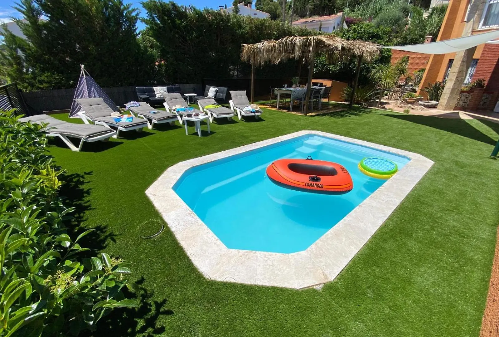 Duna House Lloret De Mar - Apartments With Views Of The Beach